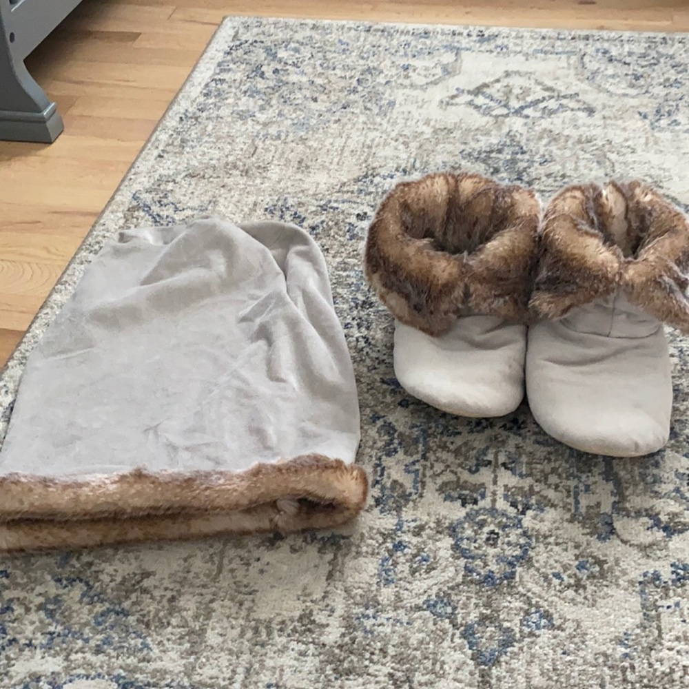 Restoration Hardware Slippers